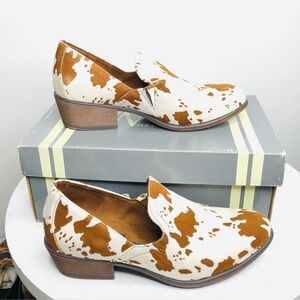 Natural Reflections Hadley cow print oxfords with heel SZ 7.5. R2